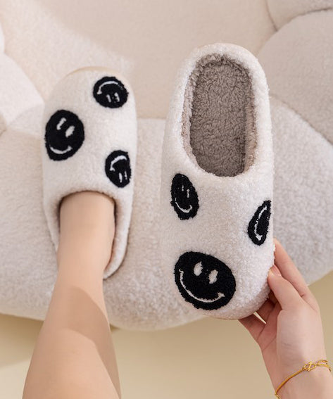 Cute white online slippers